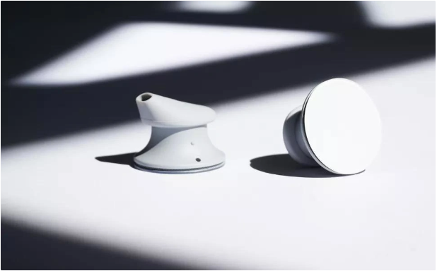 上市 2 年多，微软可能已经放弃了售价 1588 元的 Surface Earbuds 耳机