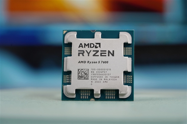 AMD三颗新U齐发！锐龙9 7900、锐龙7 7700、锐龙5 7600图赏